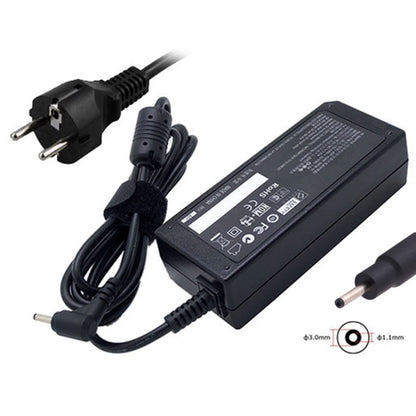 Computeroplader 19V 45W med tobenet stik, rektangulær strømforsyning og cylinderformet 3,0x1,1 mm DC-stik.