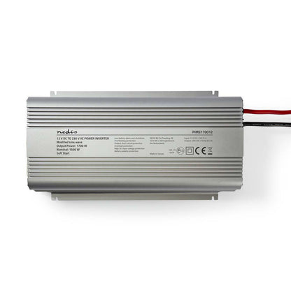 Sølvfarvet omskifter, modificeret sinus 1700 W, teknisk info på top, tilslutningskabler højre, riflede sider.