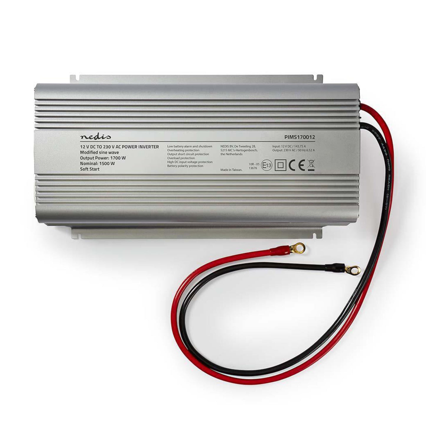Nedis omskifter sølv, modificeret sinus 1700 W, køleribber, røde/sorte ringkabler, tekstspecifikationer øverst.