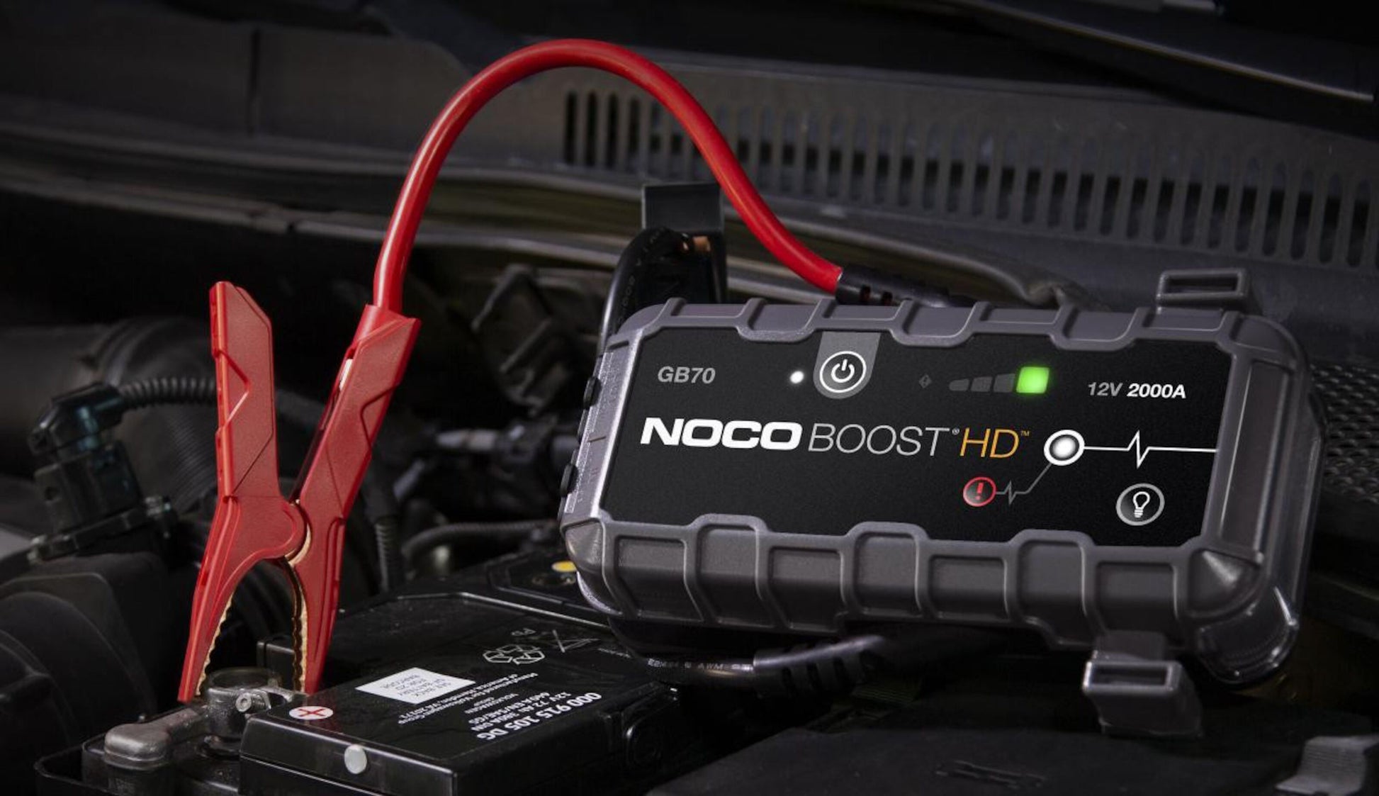 Noco Boost Plus GB70 startkabler til bil, røde og sorte klemmer, 12V starthjælp.