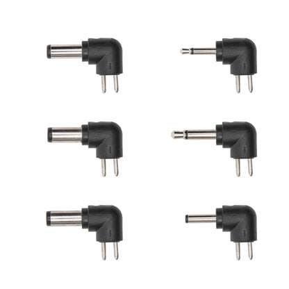 6 vinklede adaptere, 3 med 12V DC-stik til Skiftet strømadapter 60W, 3 med 3,5mm jack, to kolonner á tre stk.