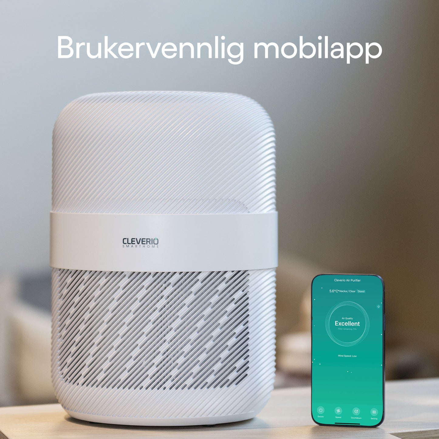 Cleverio luftrenser med smart teknologi ved siden af smartphone med app, tekst "Brukervennlig mobilapp" på skærmen.
