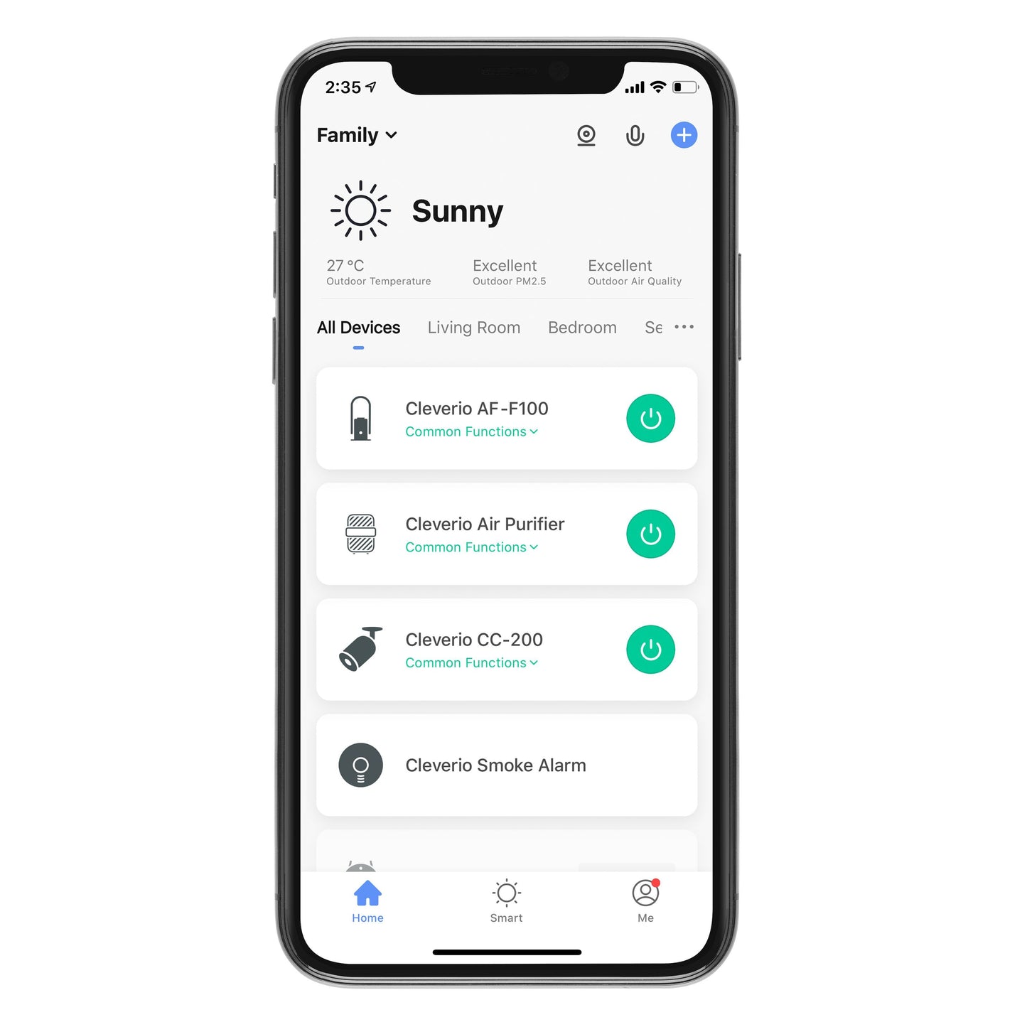 Cleverio AF-F100 gulvventilator med luftfilter-app på smartphone viser HEPA-13-filter, tilsluttede enheder og rumstatus.