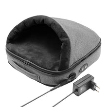 Rubicson fod- og rygmassager med varme, grå kuppelform, sort blød inderside, tilsluttet ledning og synlig adapter.