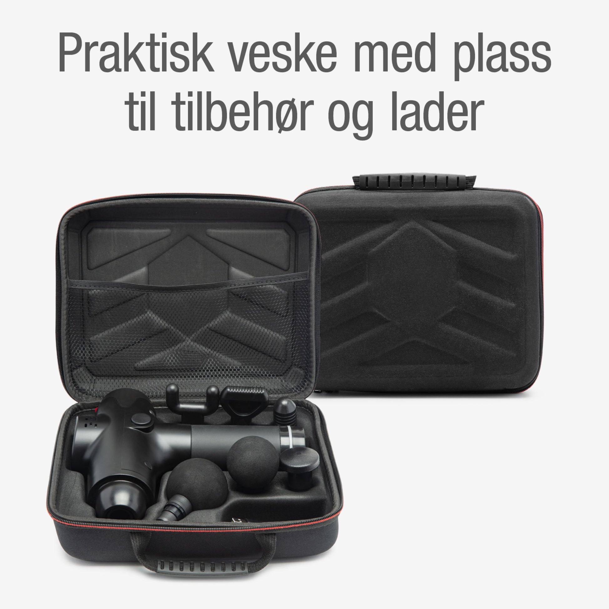 Rubicson Massagepistol USB-C med tilbehør i åben sort taske, lukket taske bagved, norsk tekst over produktet.