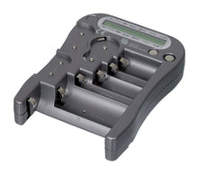 Batteritester med LCD-display, viser POOR/WEAK/GOOD, grå, slots til flere batteristørrelser.