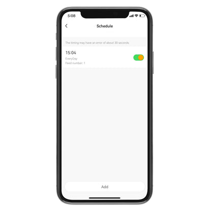 Cleverio PF100 Smart foderautomat vist på smartphone med kæledyrsfodring app, daglig fodring sat til 15:04, feed 1 aktiveret.