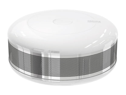 Fibaro Z-bølge røgalarm, rund og hvid med blank top, centerknap, perforeret mesh-side og temperaturovervågning.