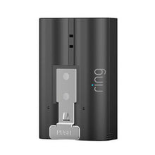Ring ekstra batteripakke i sort med sølv push-tab og Ring-logo, passer til Ring dørklokke og overvågningskamera.