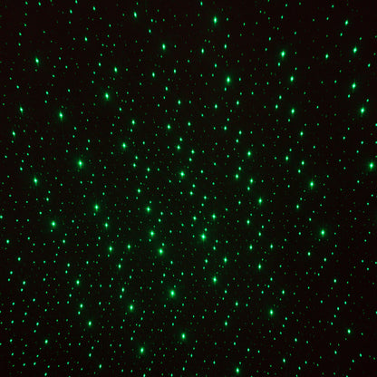 Cleverio Smart Galaxy natlampe med små grønne prikker på mørk baggrund.