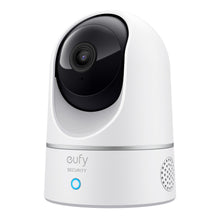 Eufy Indendørs kamera 2K Pan  Tilt, hvid med sort linse, blå indikatorlys, højttalergitter, eufy Security logo.