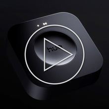 Philips Hue Bridge Pro Broen, sort og firkantet, til øverste indikatorlys, Matter-support, synlig play-knap-overlay.