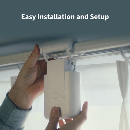 Aqara Curtain Driver E1 gardinstangskontrol monteres på gardinstang med tekst: Nem installation, Zigbee 3.0-integration.