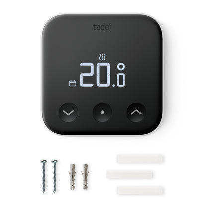 Tado Smart termostat X trådløs sort, display viser 20.0°C og varmeikoner, inkl. monteringskruer og rawlplugs.
