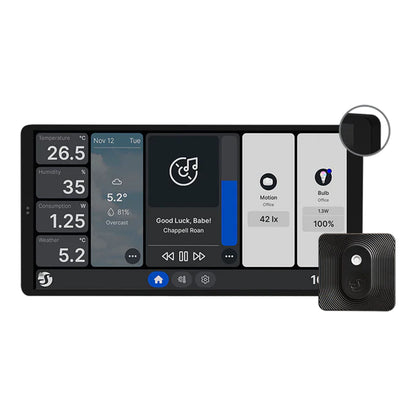 Shelly Vægdisplay X2i smart kontrolpanel med touchskærm, viser flere målinger, sorterer Shelly kameraenhed ved siden af.