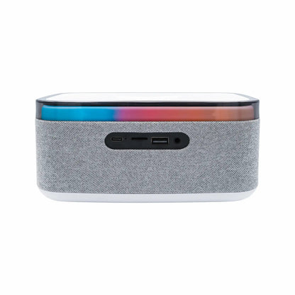 Denver CRQ-225 clockradio med stofbetrukket firkantet kabinet, dobbelt alarm, sort betjeningspanel, USB og gradient blå/pink/orange top.