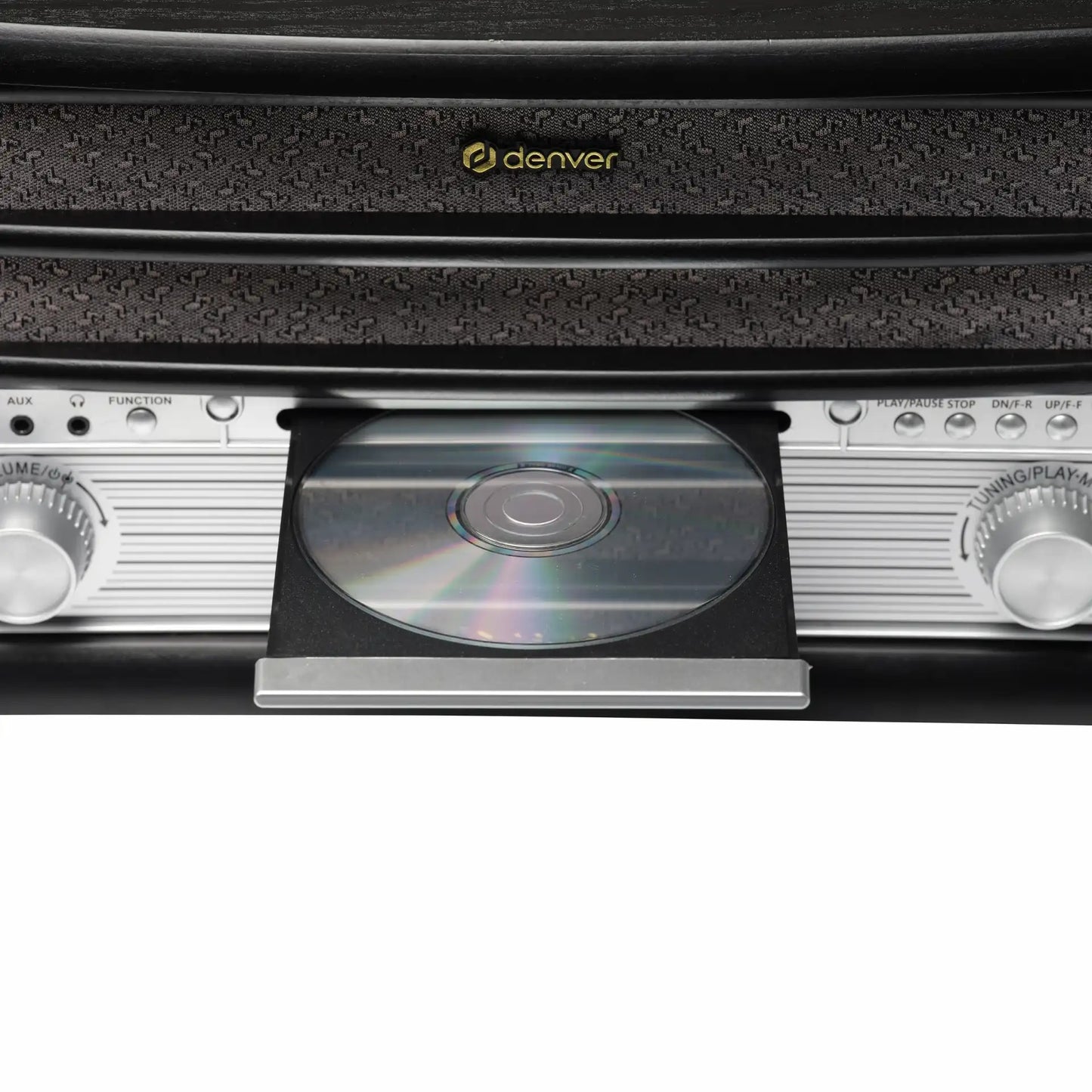 Denver MRD-51B retro pladespiller med åben CD-bakke, synlig CD, volumenkontrol, funktionsknap, afspilning og DAB+ radio.