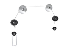 Luxorparts wireophæng til TV 37-70", to krom loftbeslag med wire, sorte plastskiver, halvskal-forbindelser og metalkrog.