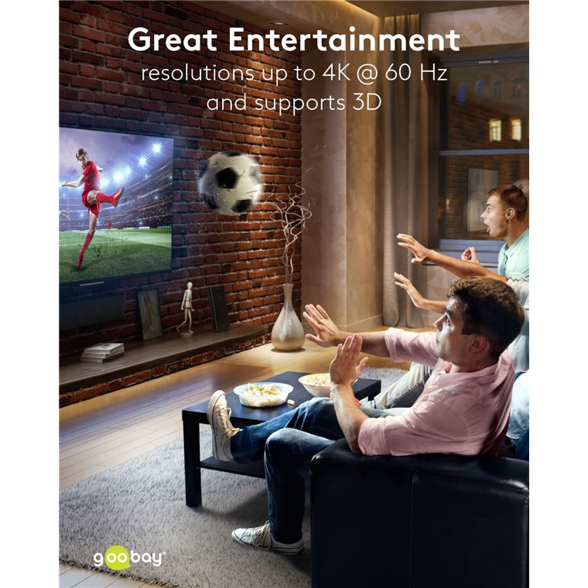 HDMI-Extractor 4K60Hz 3D med Toslink og dual RCA udgange ved TV, folk på sofa ser fodbold.