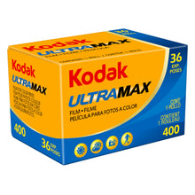 Kodak UltraMax 135 film, 36 farvebilleder ISO 400, 1 pakke, engelsk/spansk/fransk tekst og ikoner til filmdetaljer.