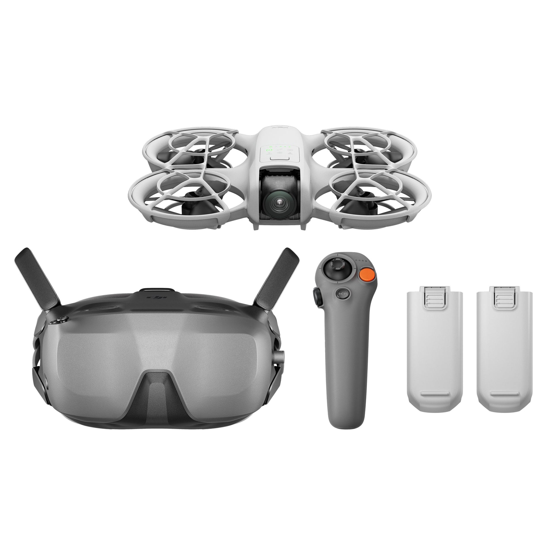 DJI Neo Motion Fly More Combo hvid kompakt 4K drone m. propelbeskyttere, sorte FPV-briller, controller m. orange knap, 2 ekstra batterier.