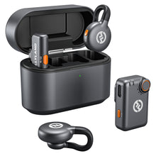 Hollyland Lark M2S Mini Combo sort trådløst mikrofon sæt med opladeetui, 2 ørepropper, 2 små receivere, hvidt logo med orange.
