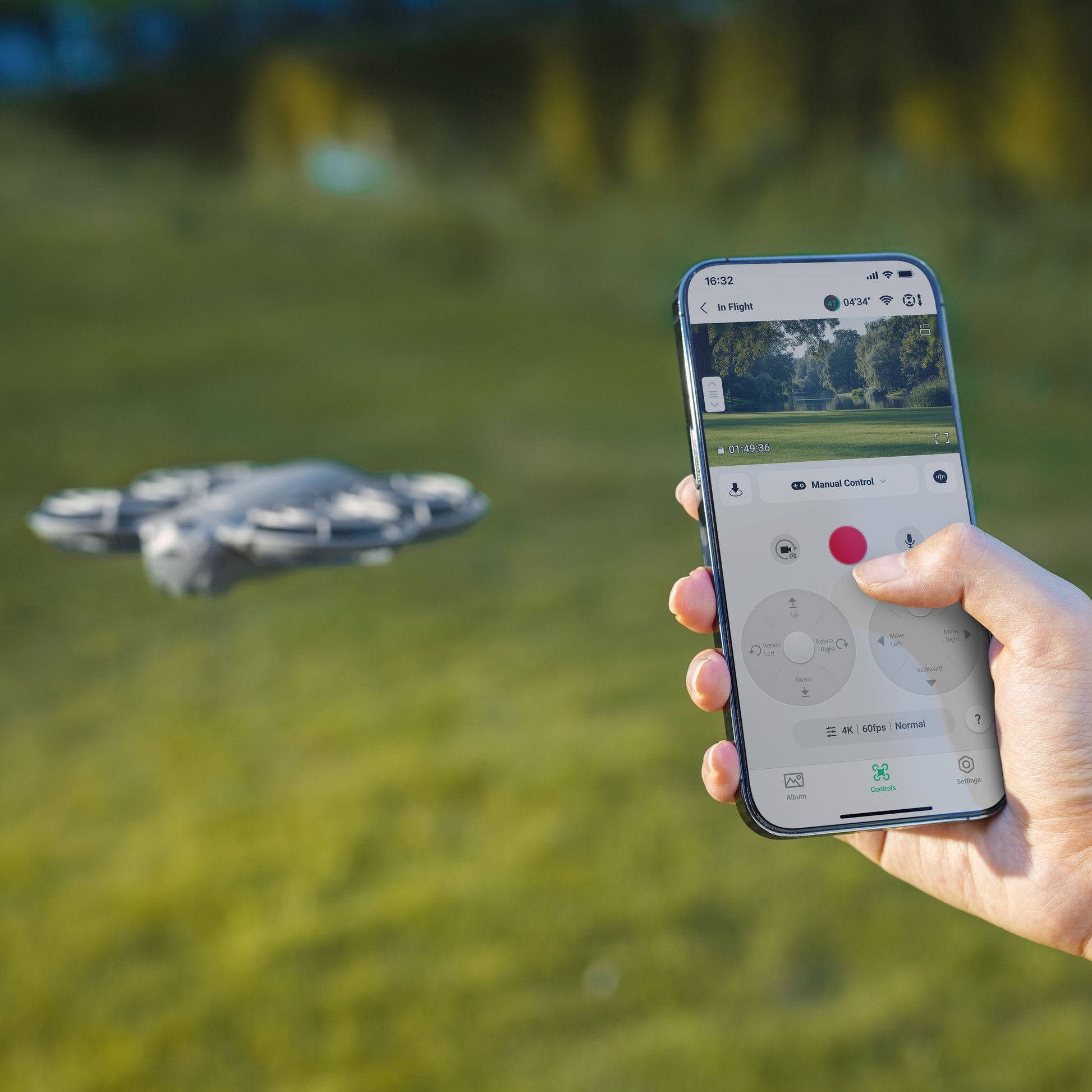 DJI Neo 2 Motion Fly More Combo 4K drone styres med smartphone, FPV-kontrol og live kamera vises på skærmen.