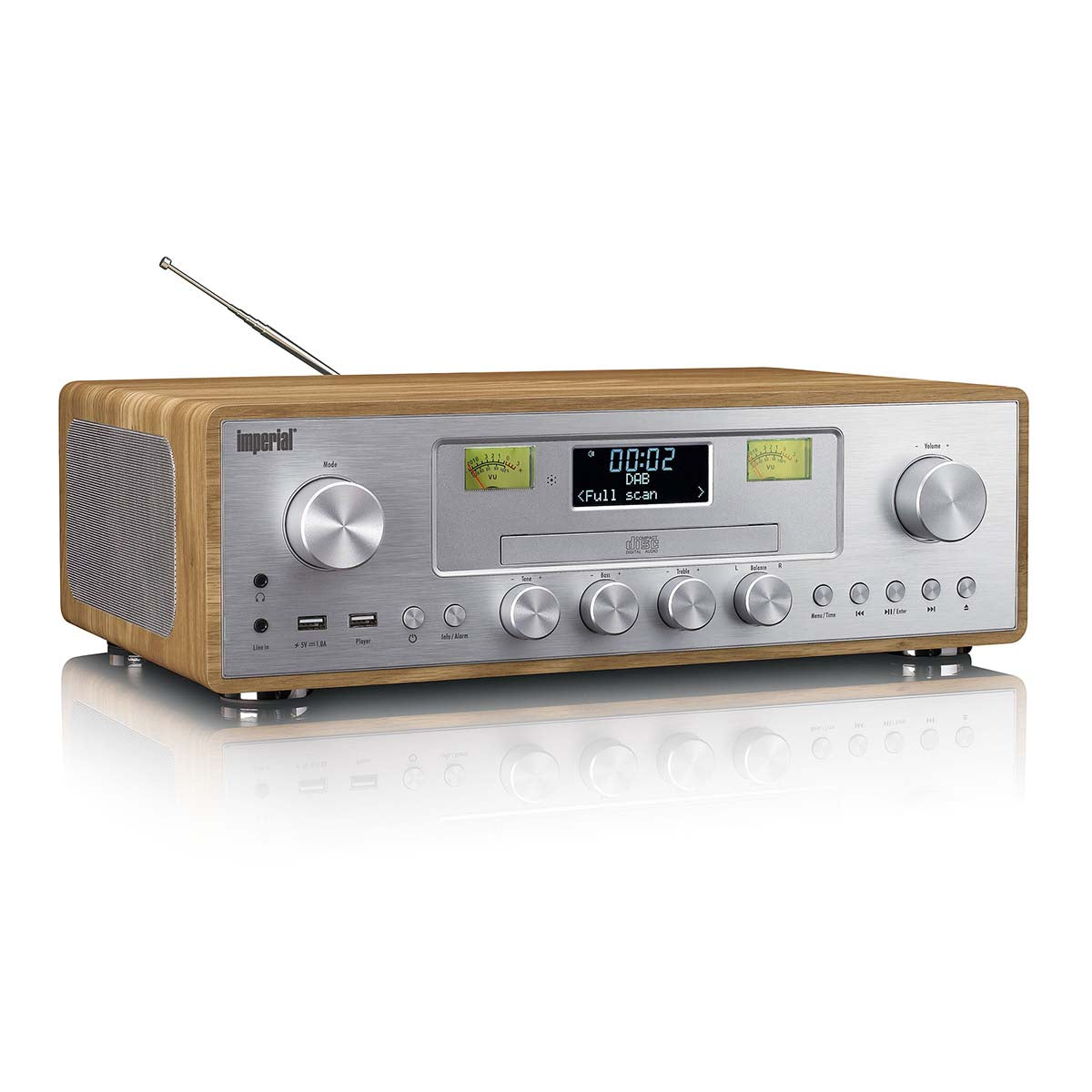 Nedis DAB/FM-radio med CD-afspiller, træ-look, sølvfront, knapper, display, analoge målere, sidespeaker og antenne.