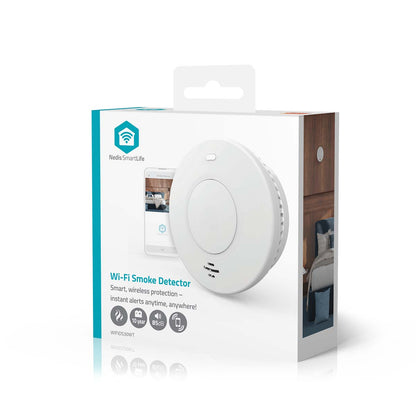 Nedis WiFi Brandalarm 10 år på emballage med enhed, kompatibilitetsikoner, smartphone og rum vist på æsken.
