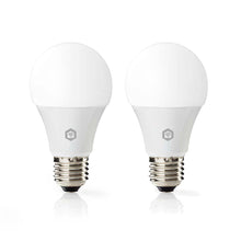 Nedis Wifi E27 LED pærer 806 lm, hvid, 2-pak, metallic sokkel, lille gråt logo på stammen.