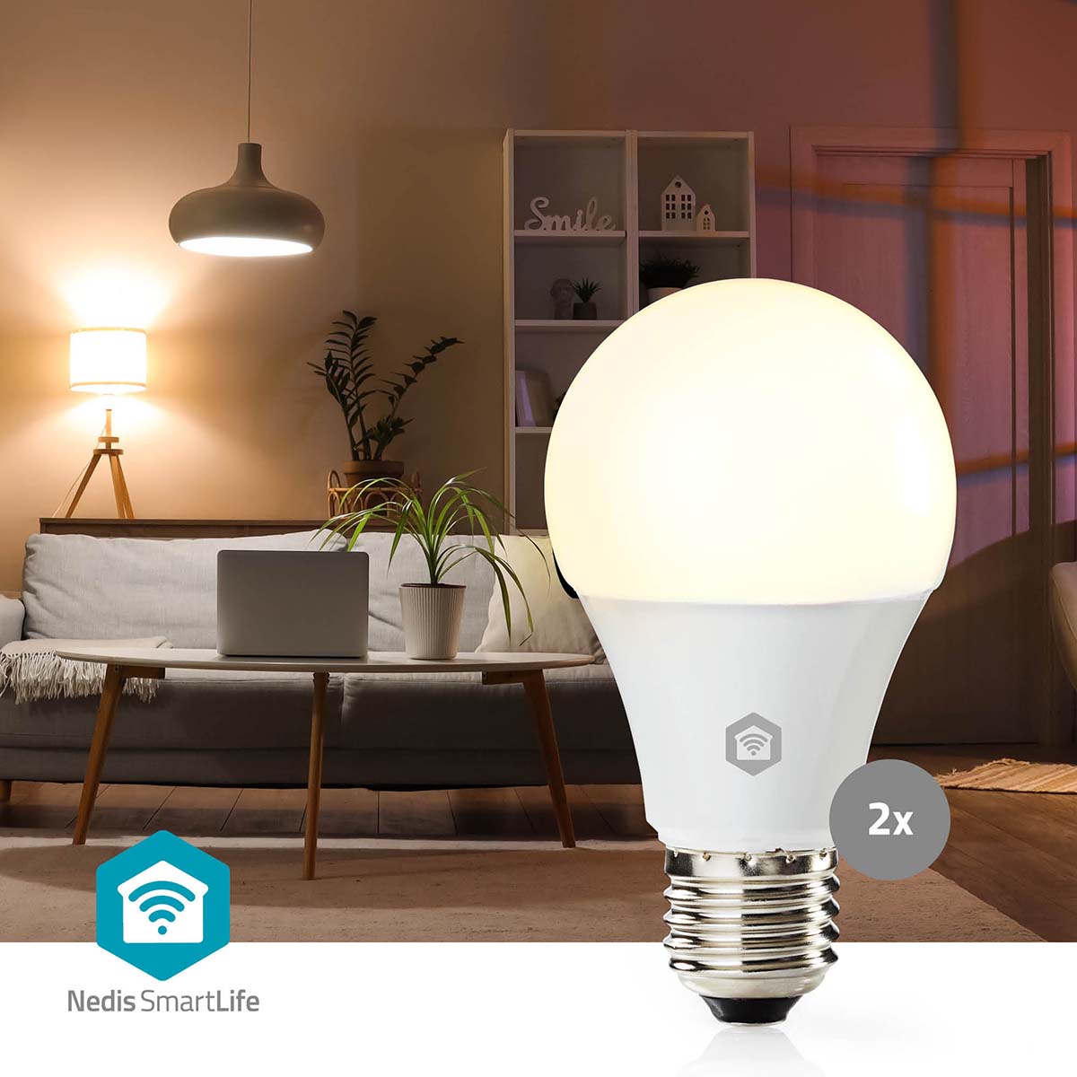 Nedis Wifi E27 LED pærer 806 lm 2-pak, synligt SmartLife logo og 2x-ikon, smart belysning i stueindstilling.