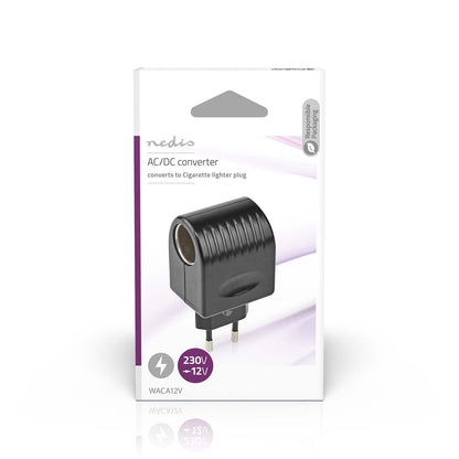 Nedis DC adapter 220V til 12V, sort, i lilla/hvid æske, til cigarettænderstik.