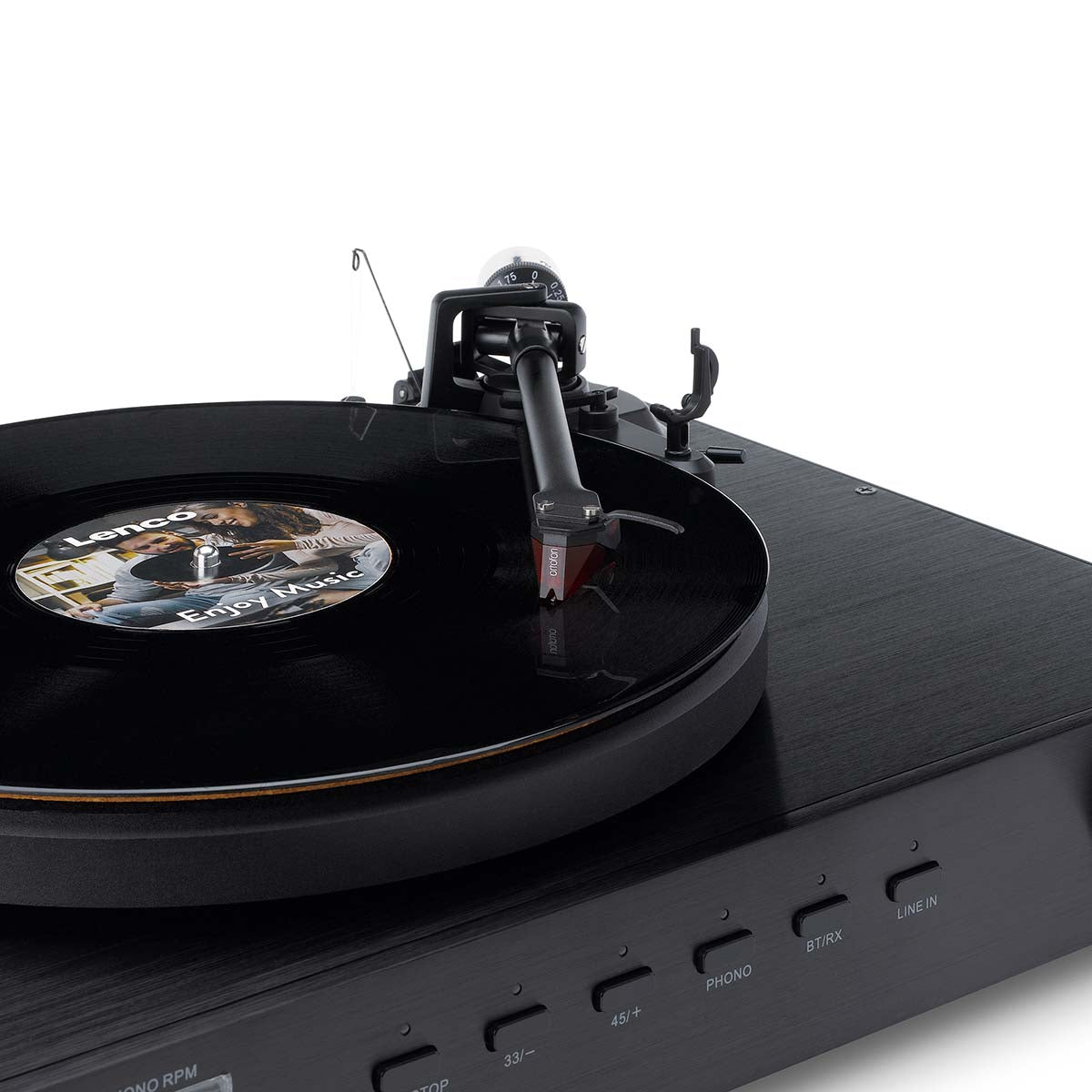Lenco Pladespiller 2 x 110W med Ortofon 2M Red Black pickup, snurrende vinyl, tonearm over plade, frontknapper vises.