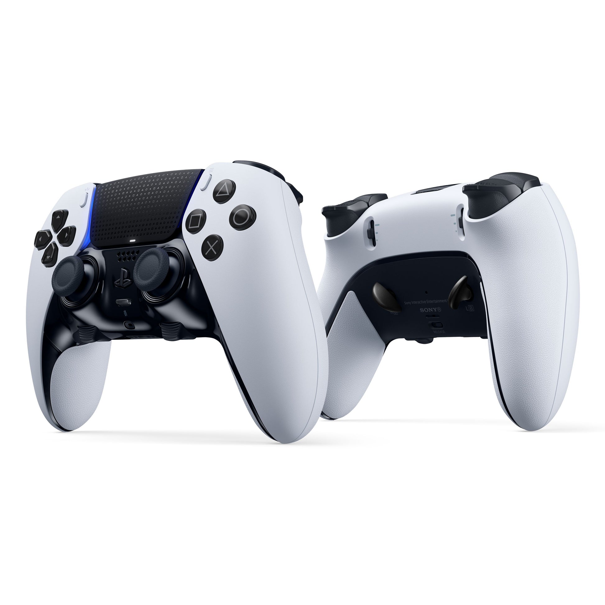 PlayStation DualSense Edge controller, én forfra med knapper/joysticks, én bagfra med grebtekstur og triggere, hvid-sort.