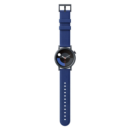 Nothing CMF Watch Pro 2 blå med rundt sort AMOLED-skærm, røde urviser, blå læderrem og sølvspænde.