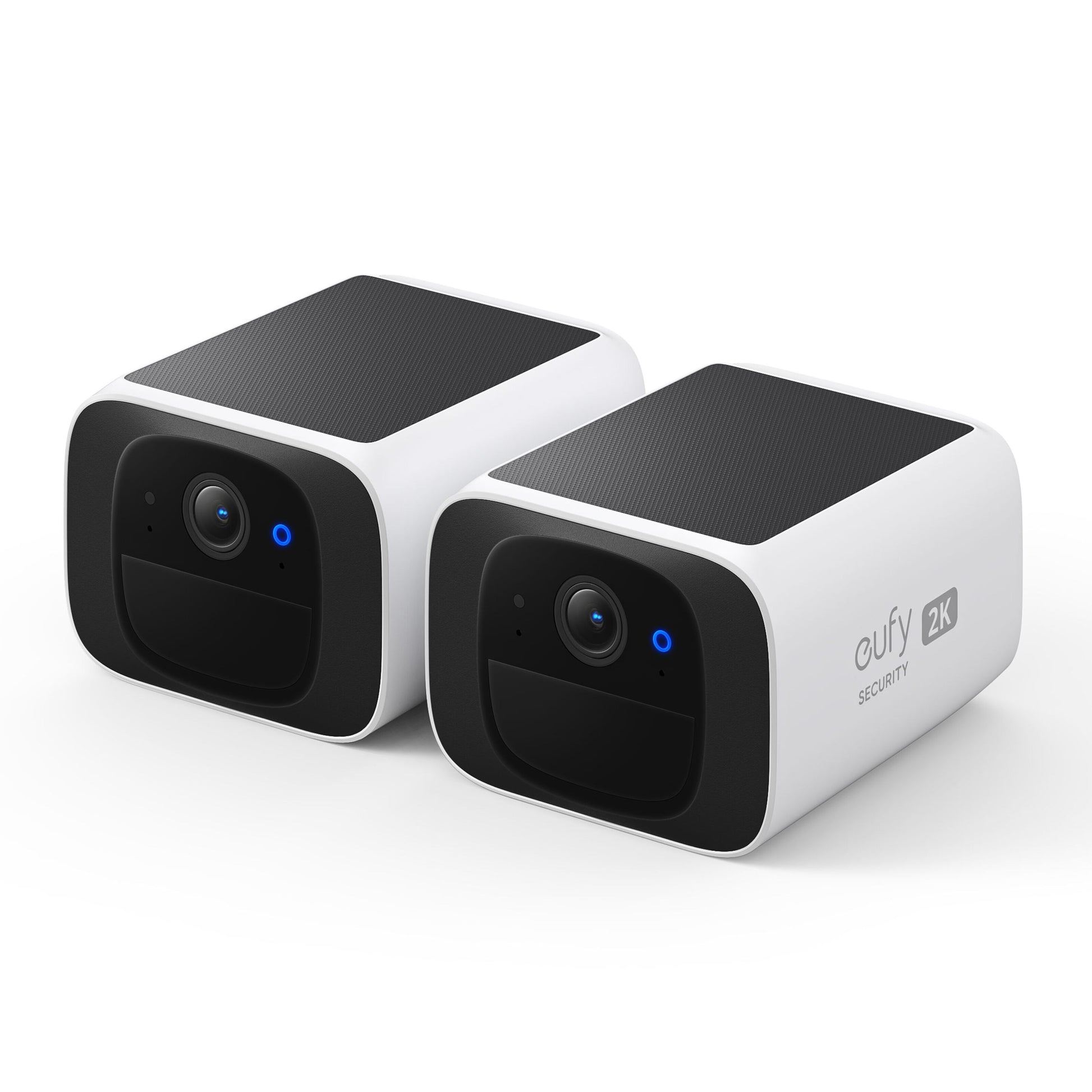 Eufy SoloCam S220 overvågningskamera 2-pak, hvid/sort, kabel-fri, linse, blå indikatorlys, eufy SECURITY 2K logo foran.
