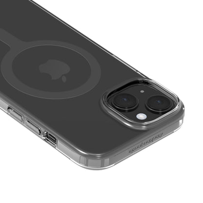 Agood company Mobilcover iPhone 15 Klar biobaseret cover, vises med dobbelte bagkameraer, sideknapper, MagSafe-outline.