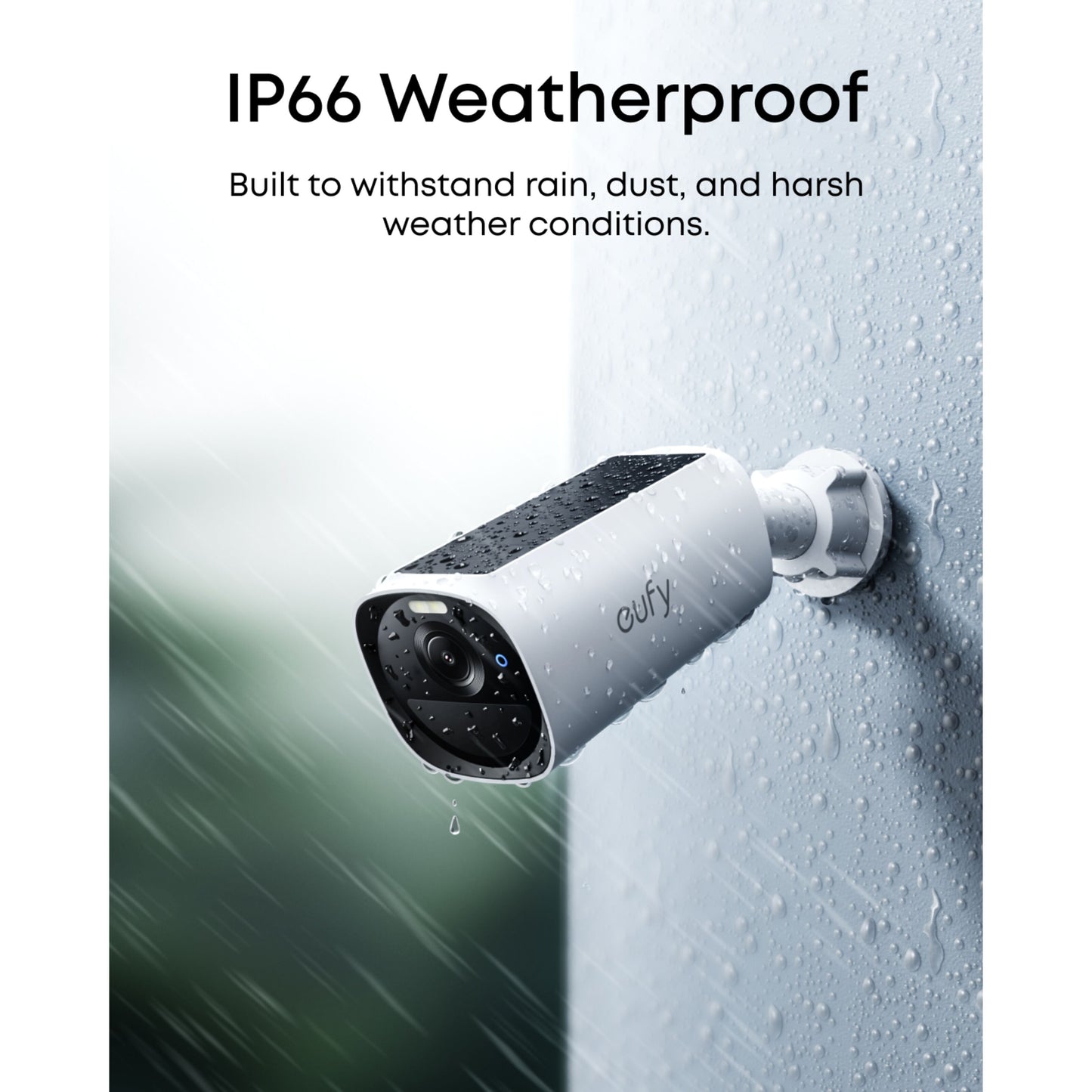 Eufy EufyCam E40 3-kamerasæt med HomeBase S380 udendørs i regn IP66 Vejrbestandig tekst synlig over kameraet.