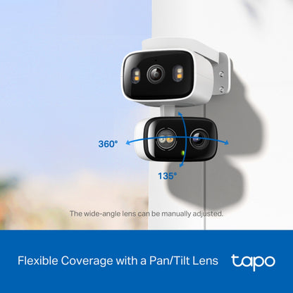 TP-Link Tapo C246D trådløse overvågningskameraer, monteret på væg, 360° horisontal og 135° vertikal justering vises.
