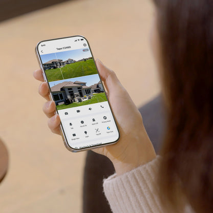 TP-Link Tapo C246D trådløs overvågningskamera app vist på smartphone med live feed og overvågningskontrol.