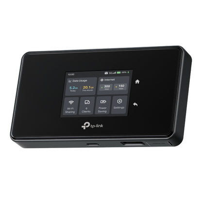 TP-Link M8550 5G router med modem AXE3600, touchscreen viser dataforbrug, forbindelsesstatus og WiFi 6E ikoner.