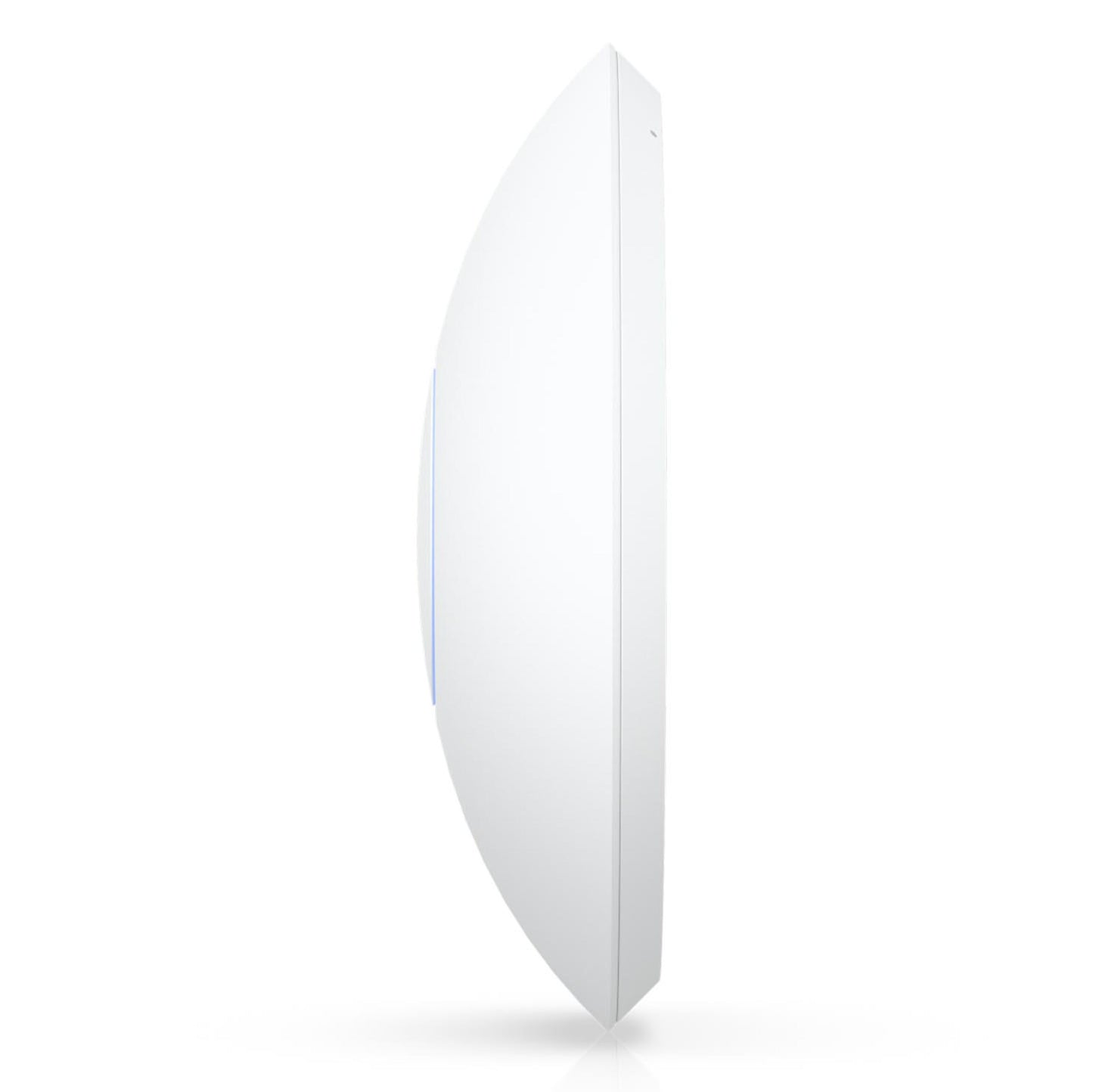 Ubiquiti UniFi U7 Langtræks WiFi 7 adgangspunkt, hvid, cirkulær, PoE support, tynd profil, blå detalje, sidevinkel.