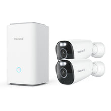 Reolink Home Hub med to Argus Eco Ultra 4K-kameraer og basestation med blåt lys til hjemme- eller udendørs overvågning.