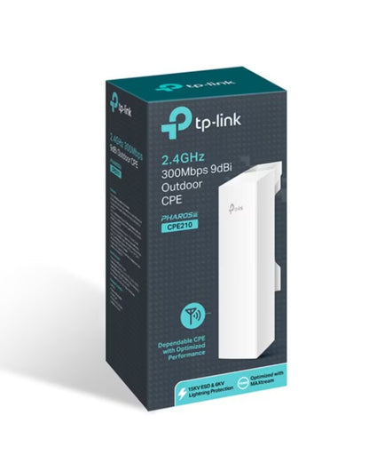TP-Link CPE210 udendørs access point til mast med lynbeskyttelse og trådløs bygning-til-bygning forbindelse.