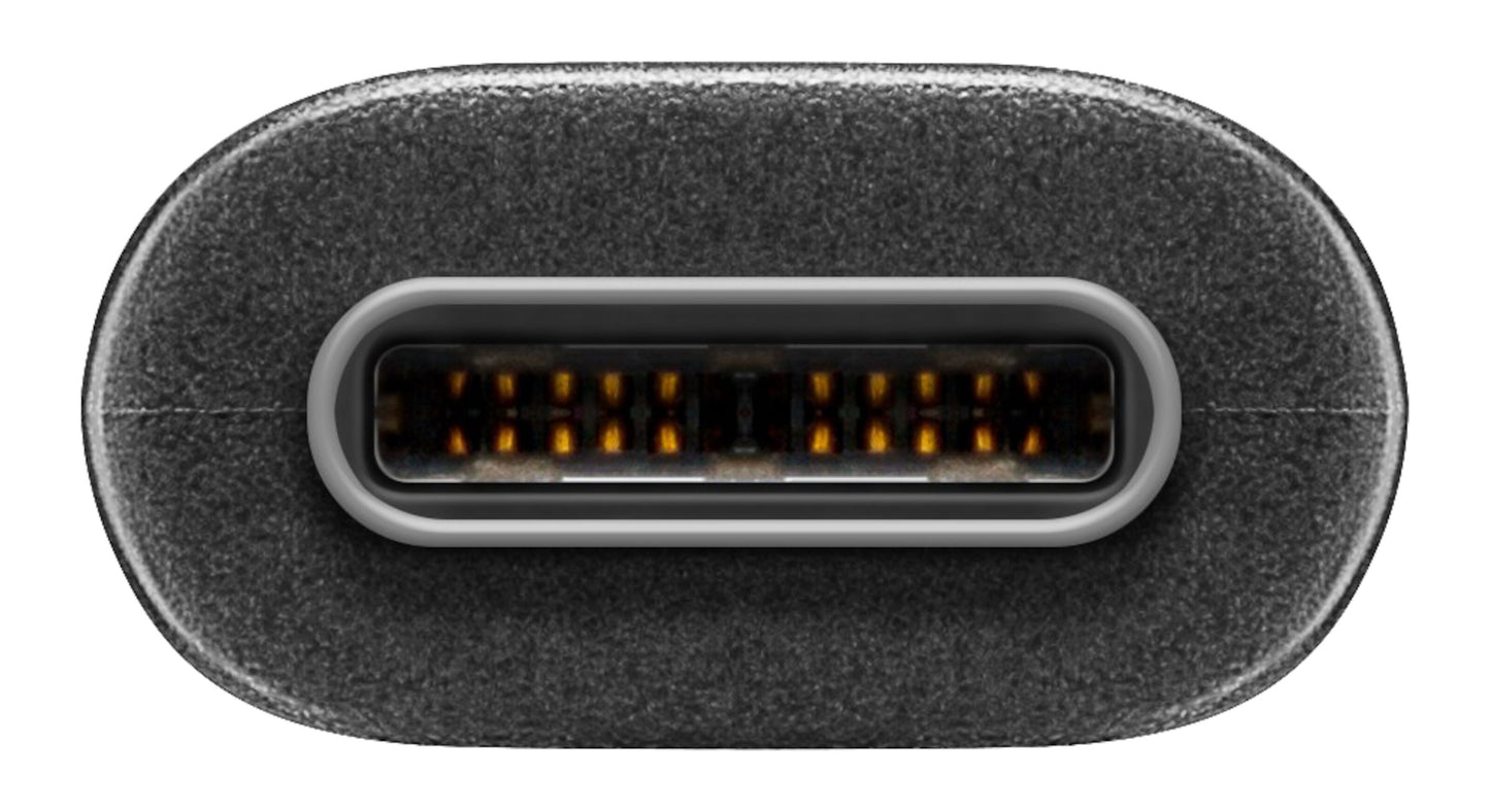 Micro-USB til USB-C kabel 0,6 m til opladning og dataoverførsel, close-up af USB-C port mod mørk baggrund.