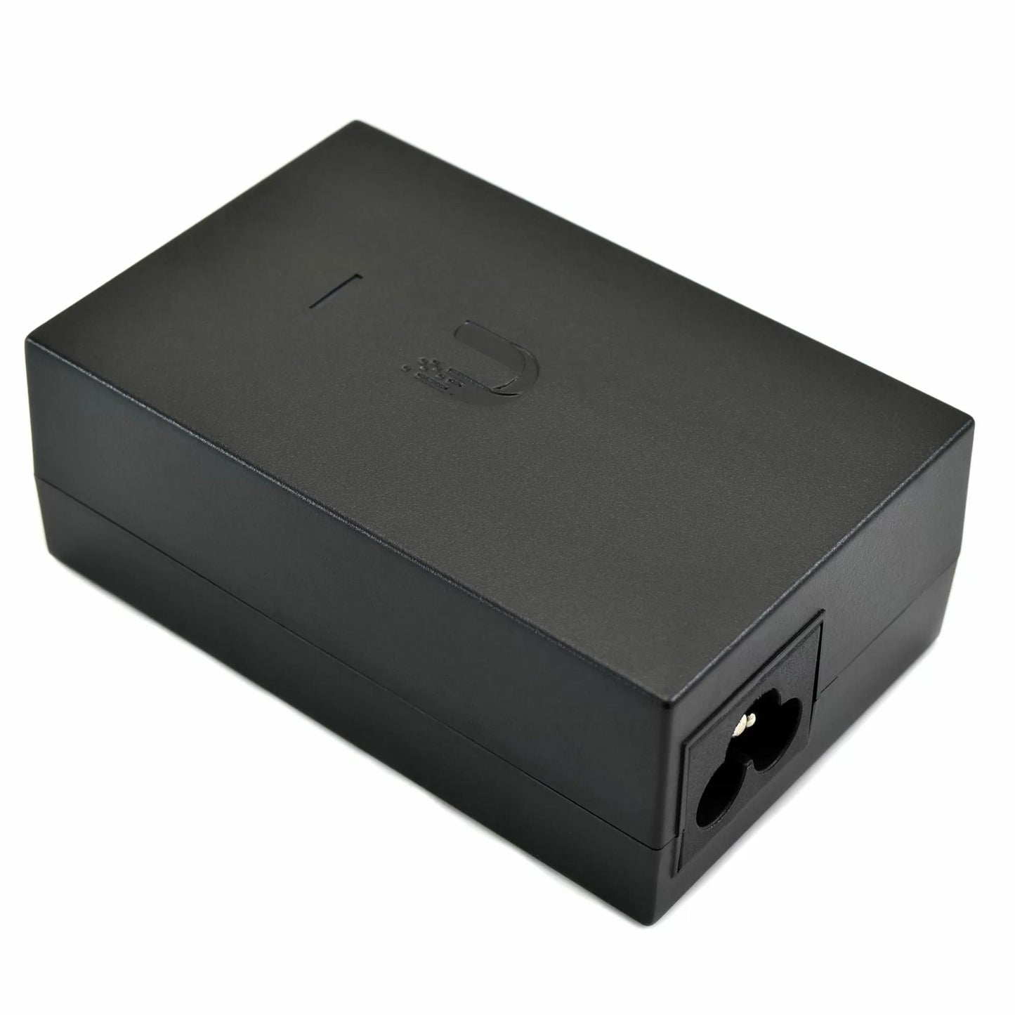 Ubiquiti POE-injektor 48V 24W sort rektangulær adapter med præget logo, AC-indgang og Gigabit-port til 48V passiv POE.