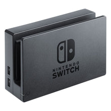 Nintendo Switch Dockingstation sort med Switch-logo, to USB-porte og HDMI-port på siden.