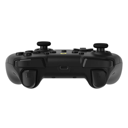 Arrogant Bastard Plexgear Trådløs Controller X3 sort, forfra med triggerknapper, analoge sticks og USB-C ladeport i midten.