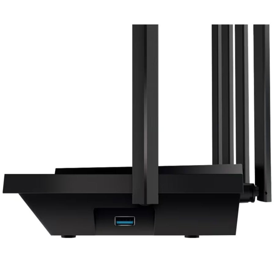 TP-Link Archer AX73 sort Wi-Fi 6 dual band router, fire antenner, bagfra med blå USB-port og gigabit-stik.
