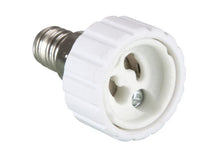 E14 til GU10 sokkeladapter, gør det muligt at anvende GU10 pære i lampe med E14 fatning.